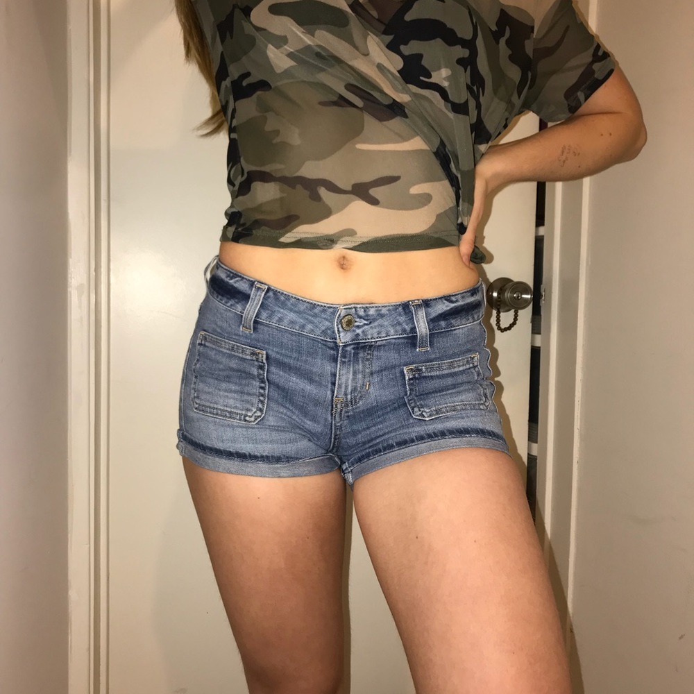 Guess jean shorts🙌🏻